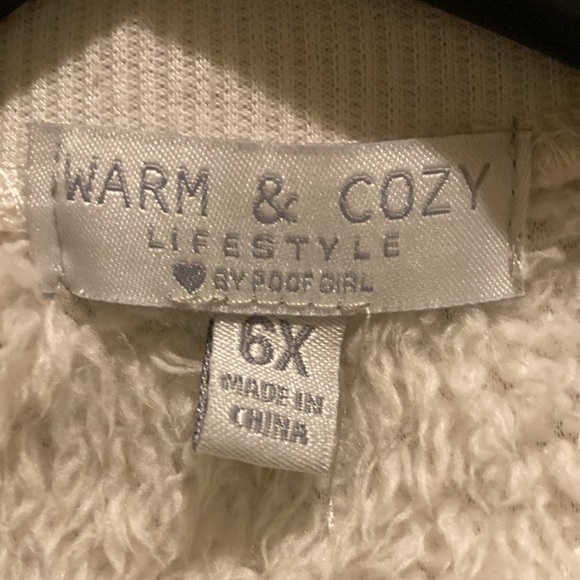 Girls Warm & Cozy Sweater - Picture 3 of 4